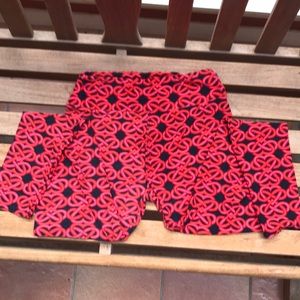LulaRoe OS Linking Hearts Tights